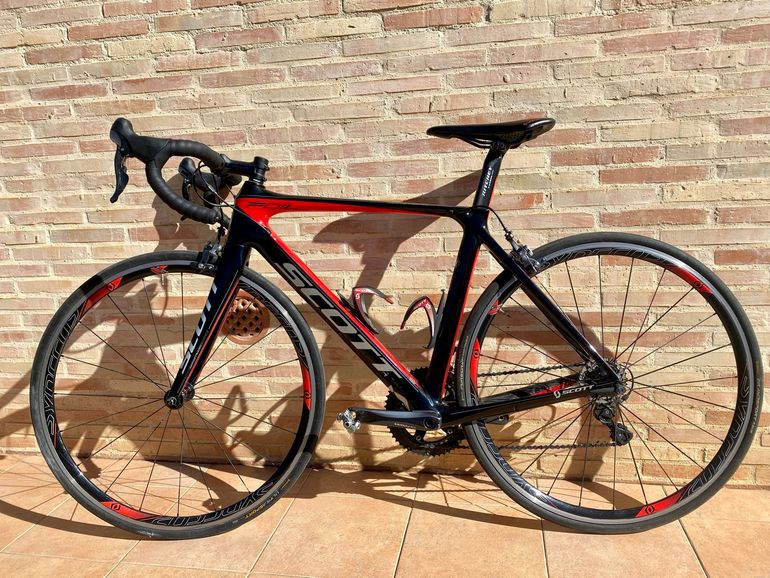 Used Scott Foil Shimano Ultegra 2016 Road & Gravel, Red — image 2 of 12