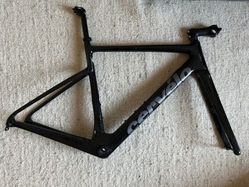 Cervélo Caledonia Ultegra Di2 2024 Frameset 2024 Road & Gravel usato