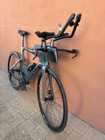 Used Canyon Speedmax CF 8 Disc Di2 2024 2024 Road & Gravel, Light Gray — image 6 of 6