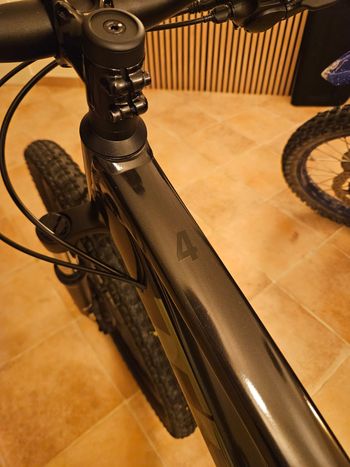 Used Trek Marlin 4 Gen 3 2026 2026 Mountainbike, Black, 26, 27.5, 29 — image 2 of 7