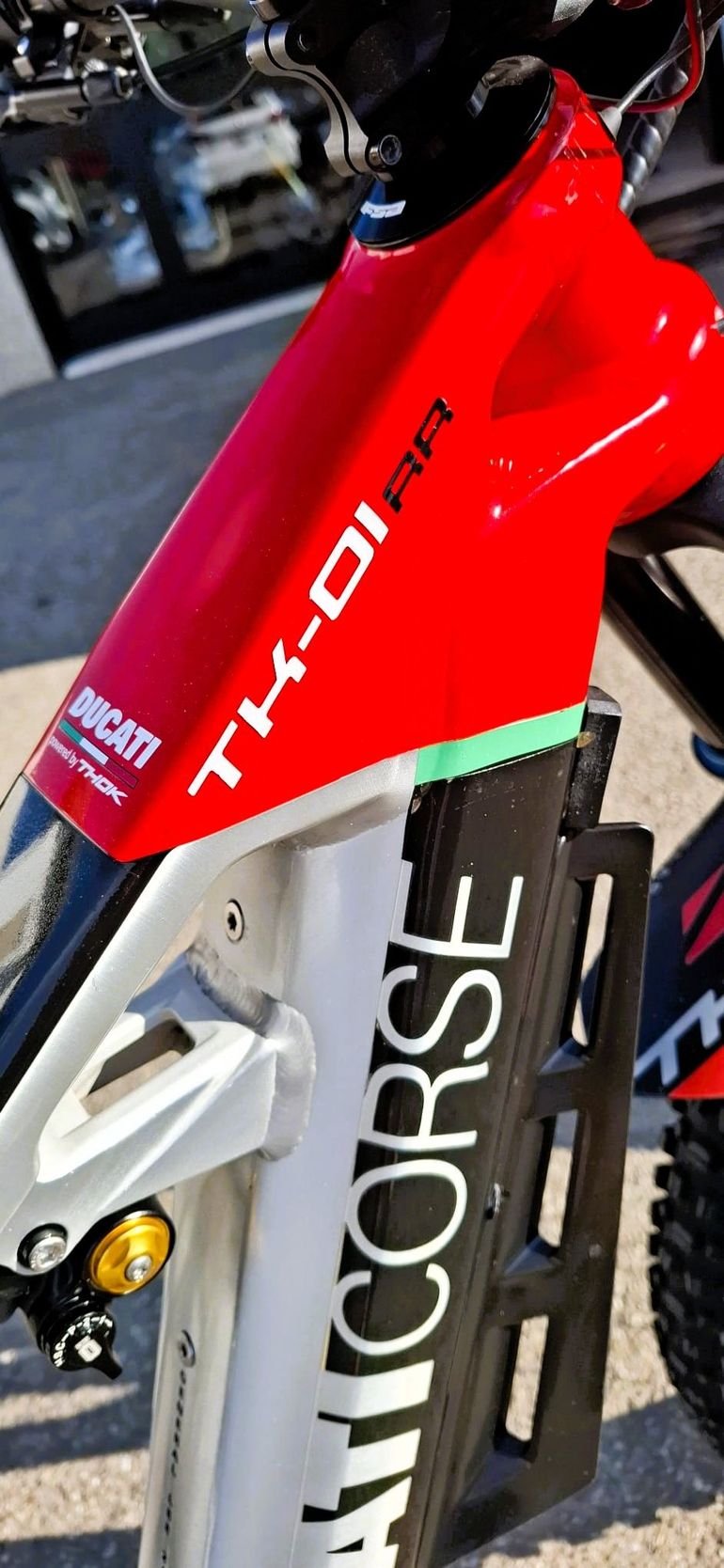 Použité Thok TK 01 RR DUCATI CORSE 2022 2023 Mountainbike — obrázek 4 z 8