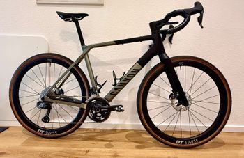 Brugt Canyon Grail CF SLX 8 Di2 2024 2024 Road & Gravel — billede 3 af 24