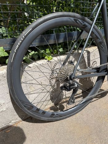 Brugt Specialized Aethos Comp - Shimano 105 Di2 2025 2025 Road & Gravel — billede 11 af 11