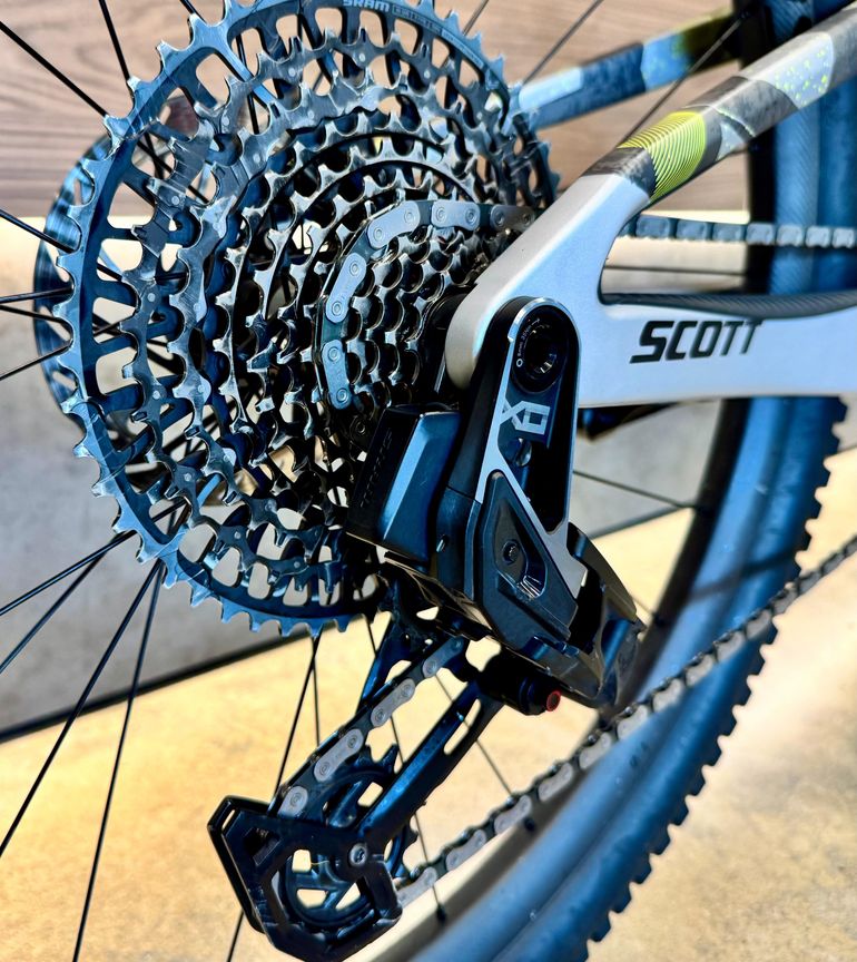 Brugt Scott Spark RC World Cup 2025 2025 Mountainbike — billede 4 af 12