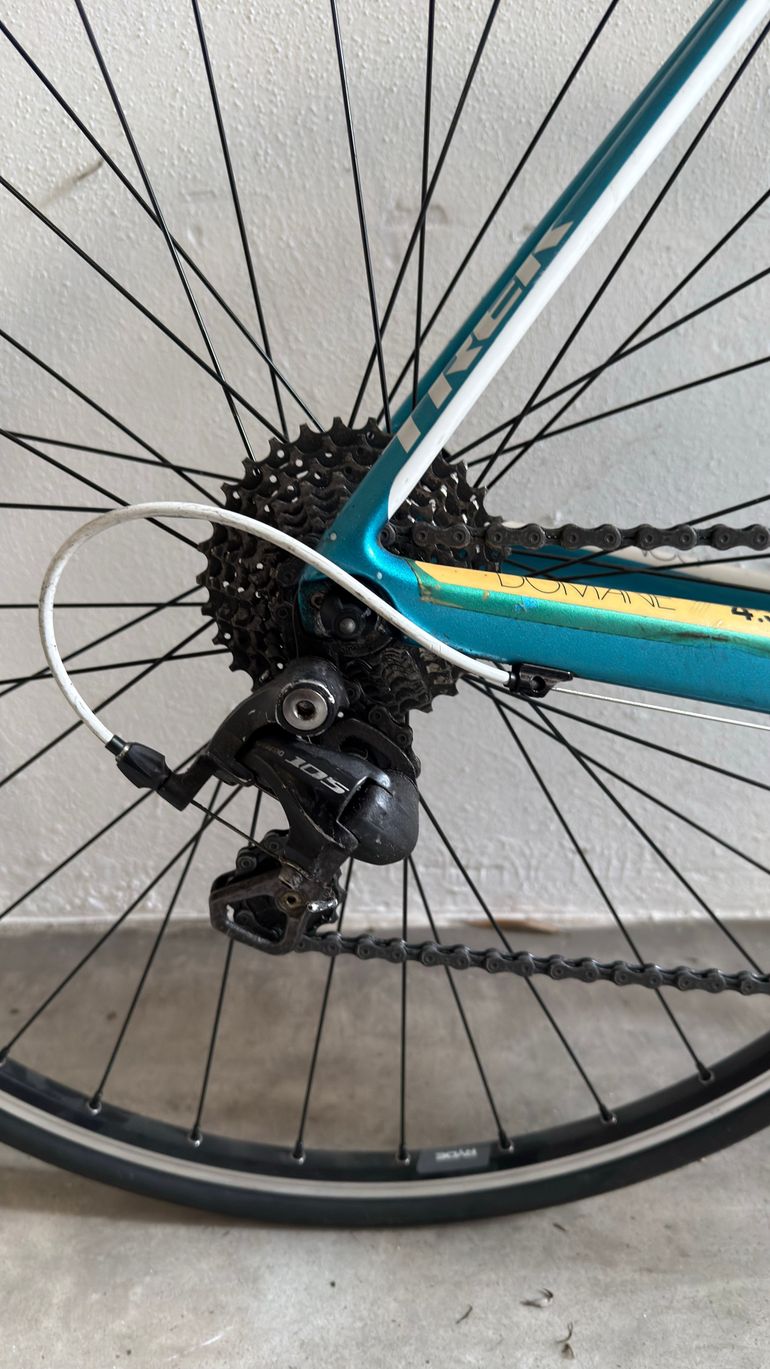 Gebrauchtes Trek Domane 4.3 Compact Racing Road Bike 2014 Road & Gravel, Blau — Bild 2 von 5