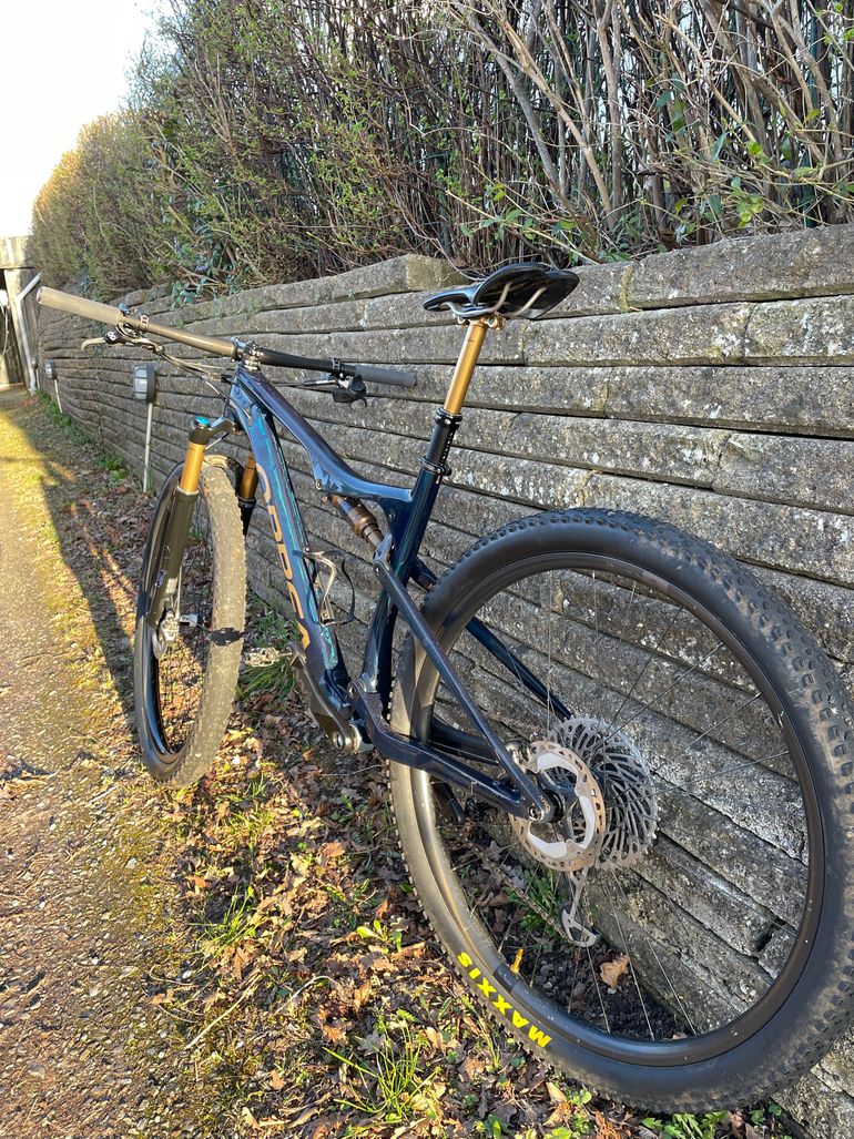 Used Orbea OIZ M LTD 2022 2022 Mountainbike, Blue, 29 — image 3 of 9