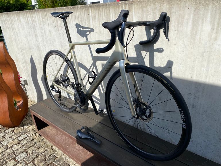 Použité Canyon Ultimate CFR Disc Di2 2022 2022 Road & Gravel — obrázek 2 z 8