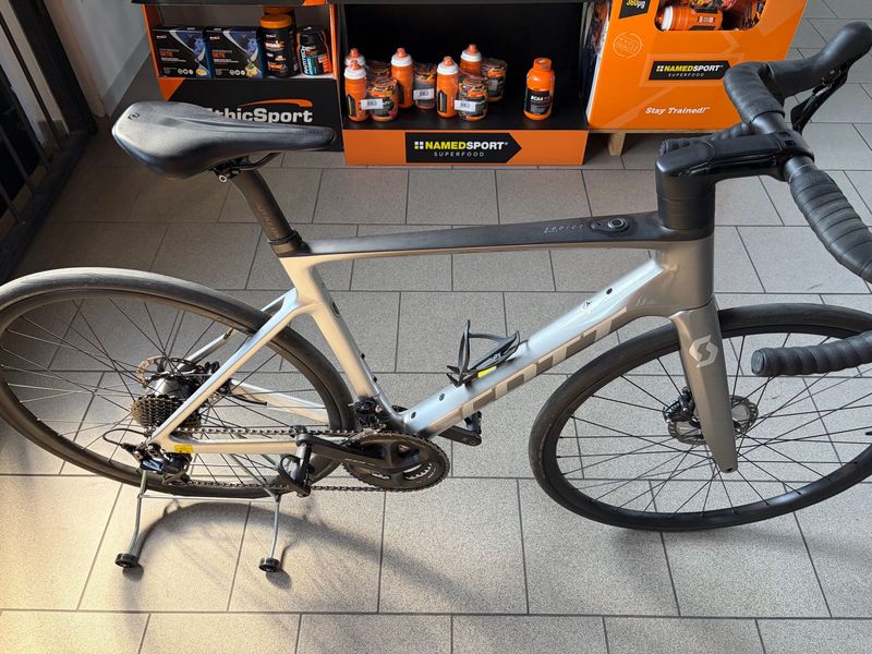 Używany Scott Addict eRIDE 20 2022 2022 Road & Gravel — zdjęcie 2 z 5