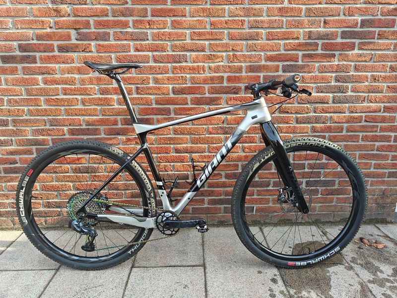 Gebrauchtes Giant XTC Advanced 29 1 2019 2019 Mountainbike, Hellgrau — Bild 1 von 14