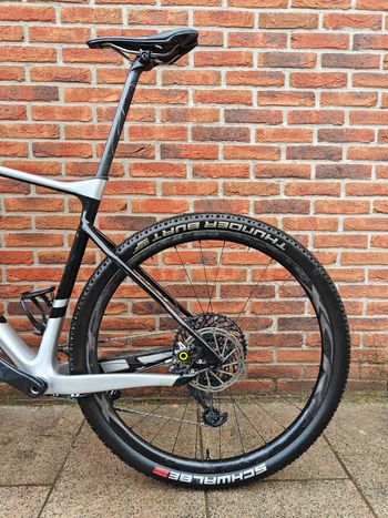 Used Giant XTC Advanced 29 1 2019 2019 Mountainbike, Light Gray — image 5 of 14