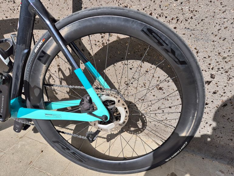 Used Bianchi Oltre Shimano Ultegra Di2 2023 Road & Gravel, Green — image 9 of 9