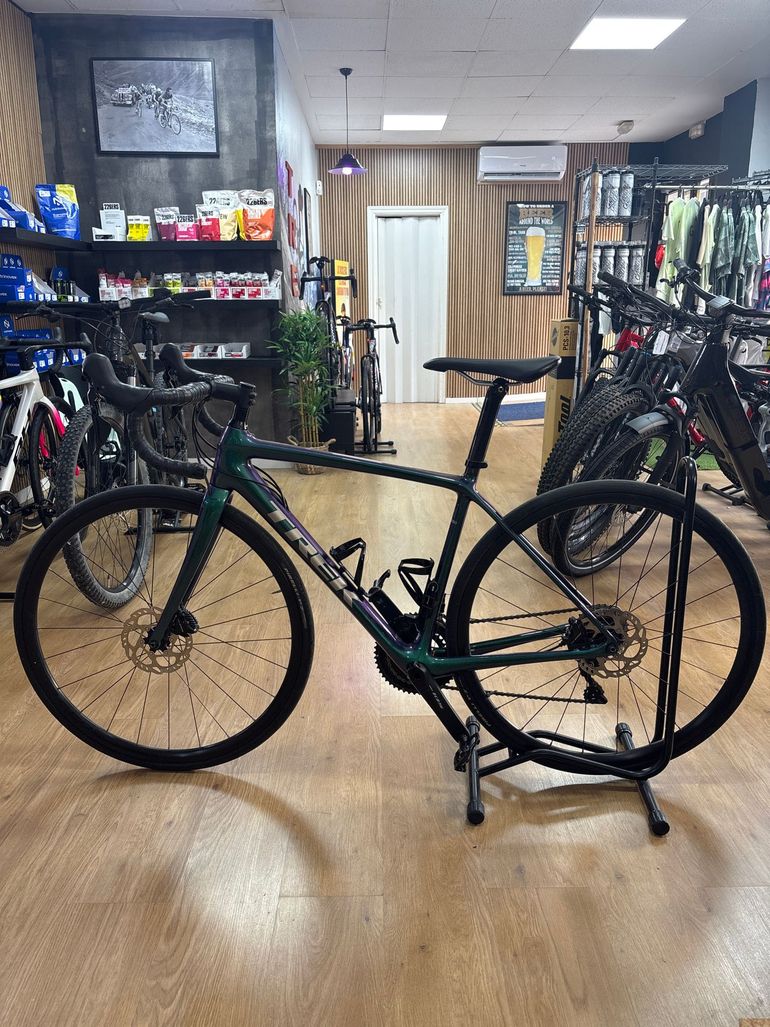 Used Trek Émonda SL 5 Disc 2020 2020 Road & Gravel, Green — image 2 of 5