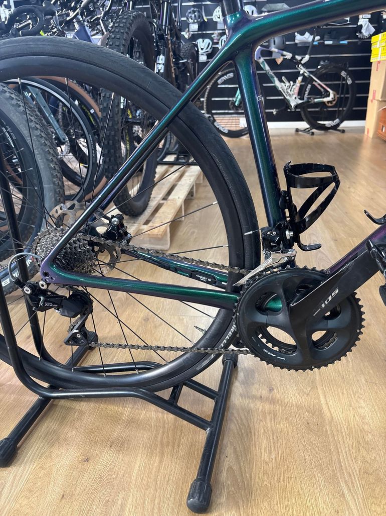 Used Trek Émonda SL 5 Disc 2020 2020 Road & Gravel, Green — image 3 of 5