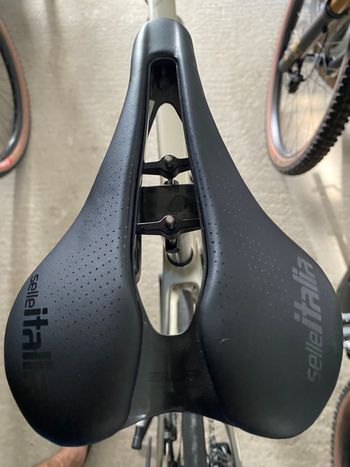 Used Orbea ORCA M21eLTD 2021 2021 Road & Gravel, Light Gray — image 9 of 10