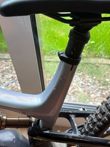 Gebrauchtes Canyon Spectral CF 9 2025 2025 Mountainbike, Hellgrau, 29, 27.5 — Bild 6 von 6
