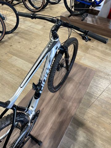 Tweedehands Giant XTC Advanced 29 1 2018 2018 Mountainbike — afbeelding 2 van 9