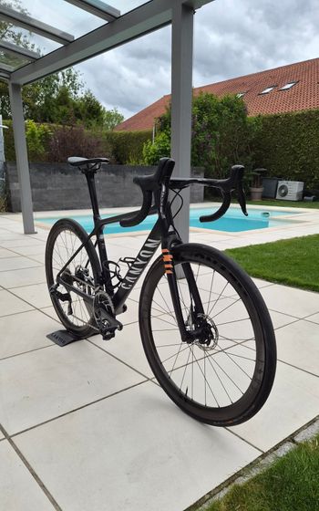 Used Canyon Ultimate CF SLX 9 WMN Disc eTap 2022 2022 Road & Gravel