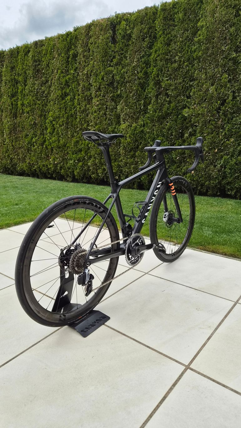 Brugt Canyon Ultimate CF SLX 9 WMN Disc eTap 2022 2022 Road & Gravel — billede 3 af 3
