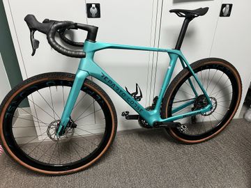 Bianchi Impulso RC Force AXS disc 2024 2024 Road & Gravel usato