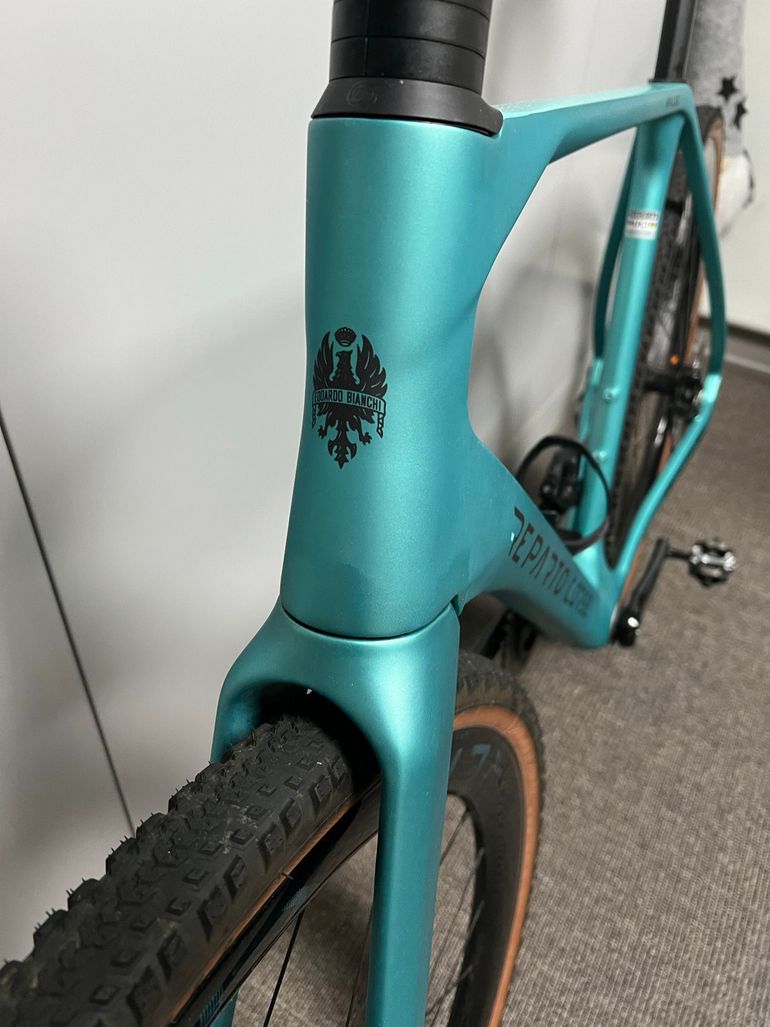 Used Bianchi Impulso RC Force AXS disc 2024 2024 Road & Gravel, Green — image 6 of 7