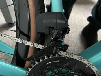 Used Bianchi Impulso RC Force AXS disc 2024 2024 Road & Gravel, Green — image 3 of 7