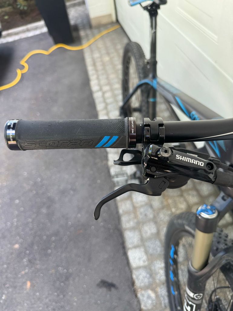 Used Stevens Sonora Shimano Deore XT 2015 Mountainbike, Black — image 4 of 14