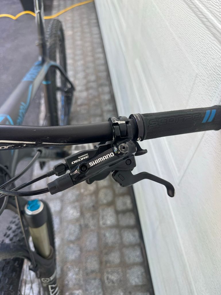 Used Stevens Sonora Shimano Deore XT 2015 Mountainbike, Black — image 5 of 14