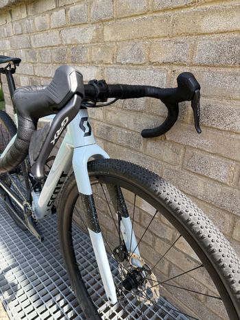 Použité Scott Addict Gravel 40 2025 2025 Road & Gravel — obrázek 4 z 4