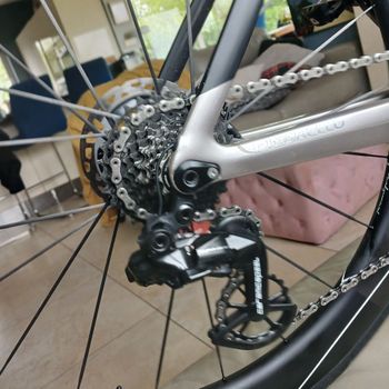 Used Pinarello DOGMA F DURA ACE Di2 Disc 2024 2024 Road & Gravel, Green — image 7 of 22