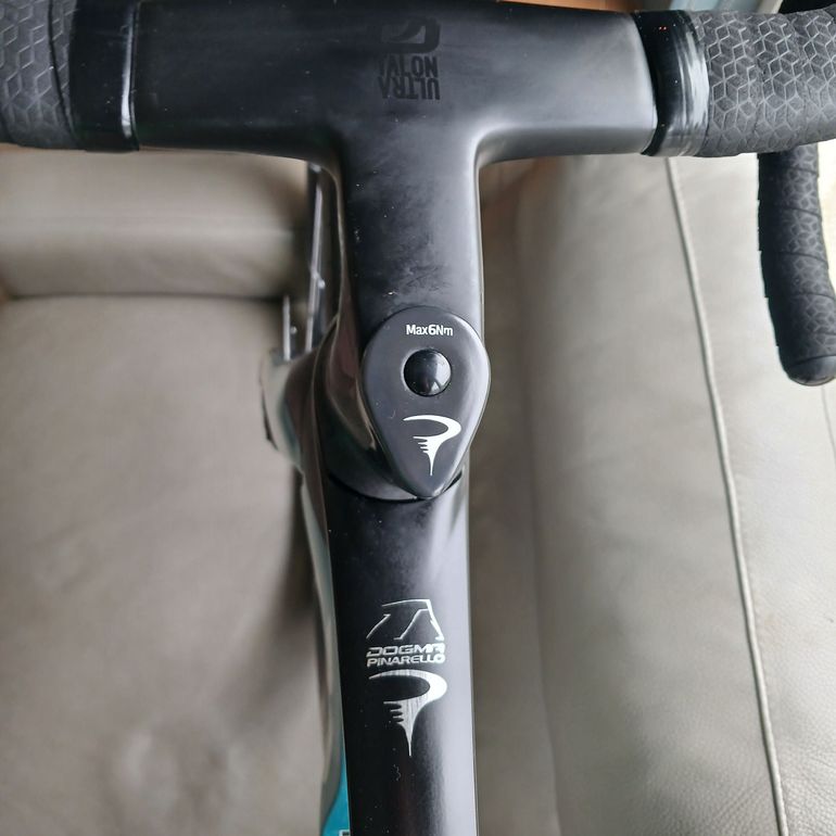 Used Pinarello DOGMA F DURA ACE Di2 Disc 2024 2024 Road & Gravel, Green — image 8 of 22