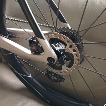 Used Pinarello DOGMA F DURA ACE Di2 Disc 2024 2024 Road & Gravel, Green — image 21 of 22