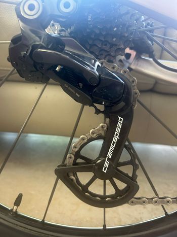 Used Pinarello DOGMA F DURA ACE Di2 Disc 2024 2024 Road & Gravel, Green — image 3 of 22