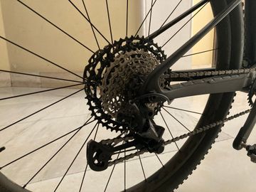 Tweedehands Trek Supercaliber 9.8 XT 2021 2021 Mountainbike — afbeelding 5 van 5