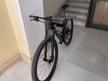 Tweedehands Trek Supercaliber 9.8 XT 2021 2021 Mountainbike — afbeelding 2 van 5