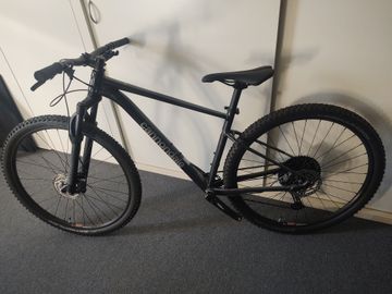 Used Cannondale Trail 2 2023 2023 Mountainbike, Black, 29 — image 1 of 13