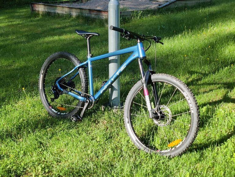 Gebrauchtes Whyte 802 COMPACT v4 2022 2022 Mountainbike, Blau, 27.5 — Bild 1 von 13