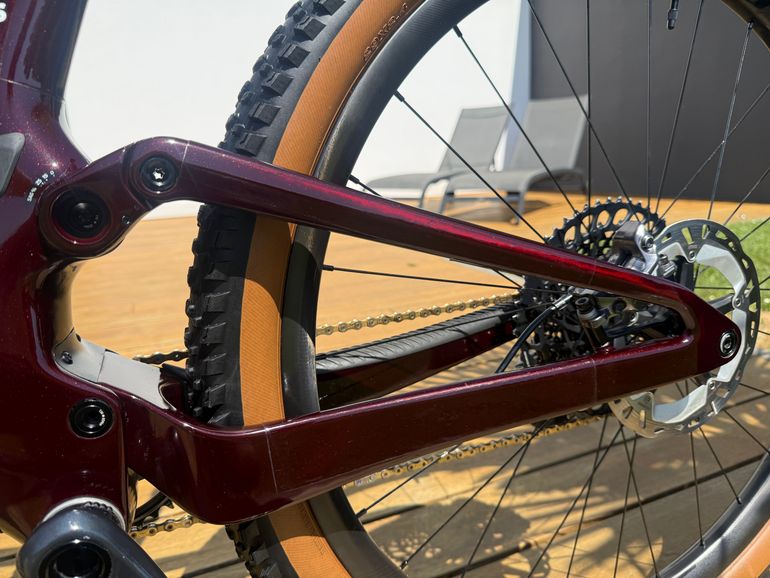 Used Scott Spark 900 2023 2023 Mountainbike, Red, 29 — image 5 of 8