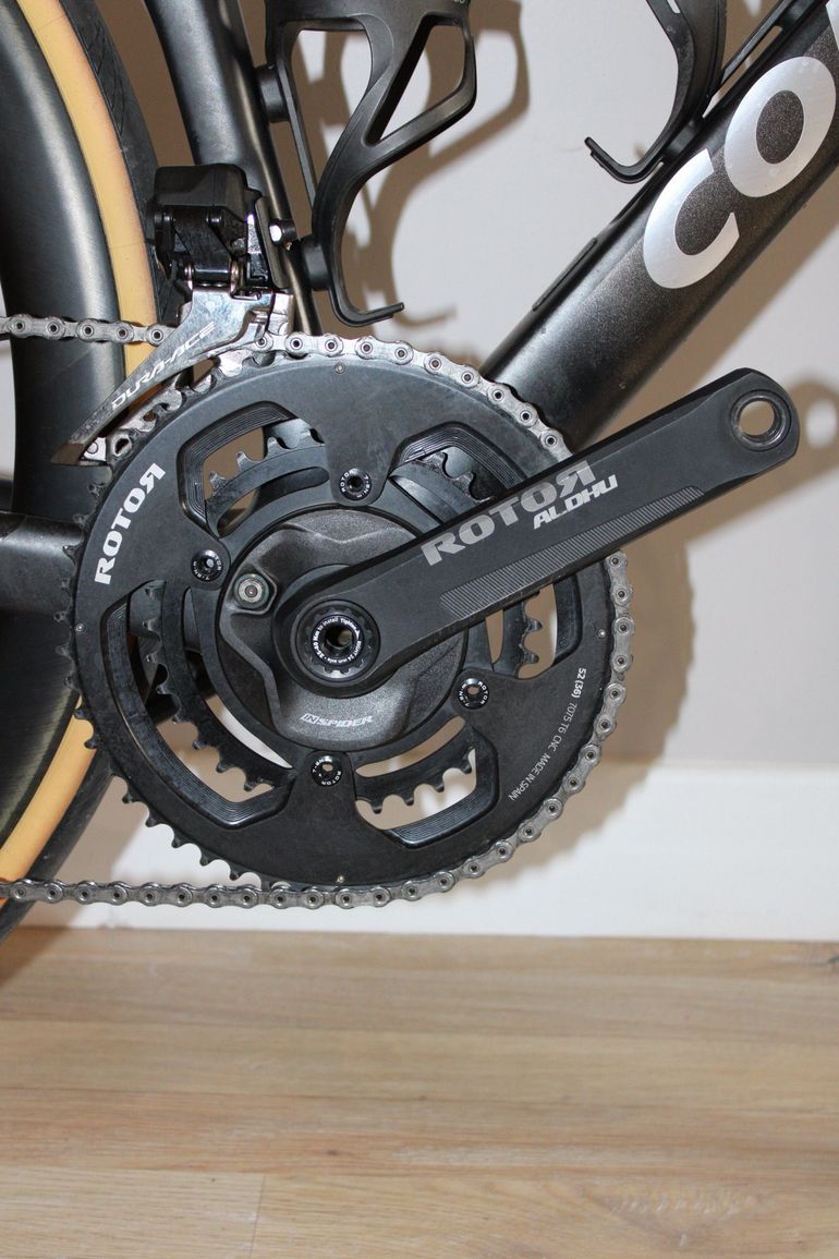 Used Colnago V4Rs Disc Dura-Ace Di2 9200 w/ENVE SES 3.4 Wheels 2024 2024 Road & Gravel, Black — image 10 of 15