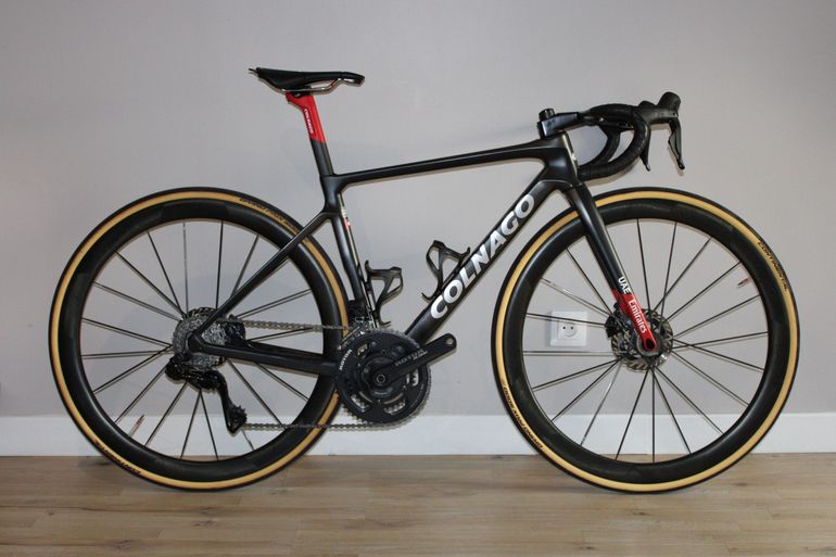 Used Colnago V4Rs Disc Dura-Ace Di2 9200 w/ENVE SES 3.4 Wheels 2024 2024 Road & Gravel, Black — image 1 of 15