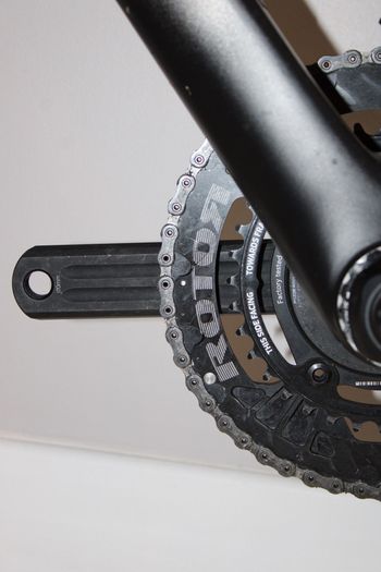 Used Colnago V4Rs Disc Dura-Ace Di2 9200 w/ENVE SES 3.4 Wheels 2024 2024 Road & Gravel, Black — image 6 of 15