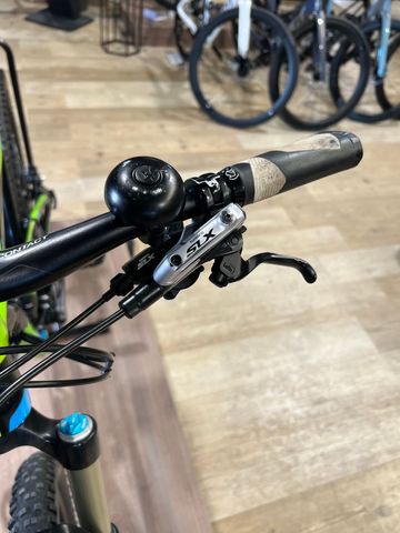 Giant Anthem SX 27.5 2016 2016 Mountainbike usato, Verde — immagine 10 di 11