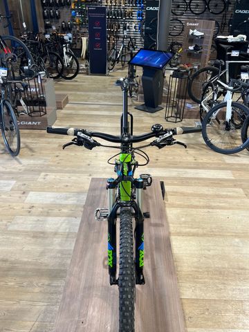 Giant Anthem SX 27.5 2016 2016 Mountainbike usato, Verde — immagine 4 di 11
