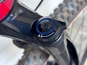 Použité Specialized Chisel Hardtail Comp 2022 2022 Mountainbike — obrázek 5 z 16