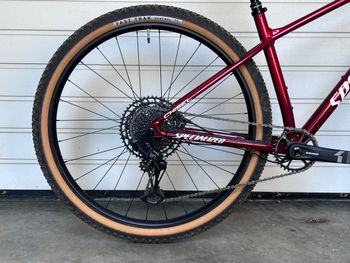 Použité Specialized Chisel Hardtail Comp 2022 2022 Mountainbike — obrázek 4 z 16