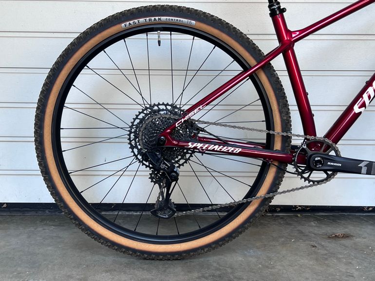 Použité Specialized Chisel Hardtail Comp 2022 2022 Mountainbike — obrázek 4 z 16