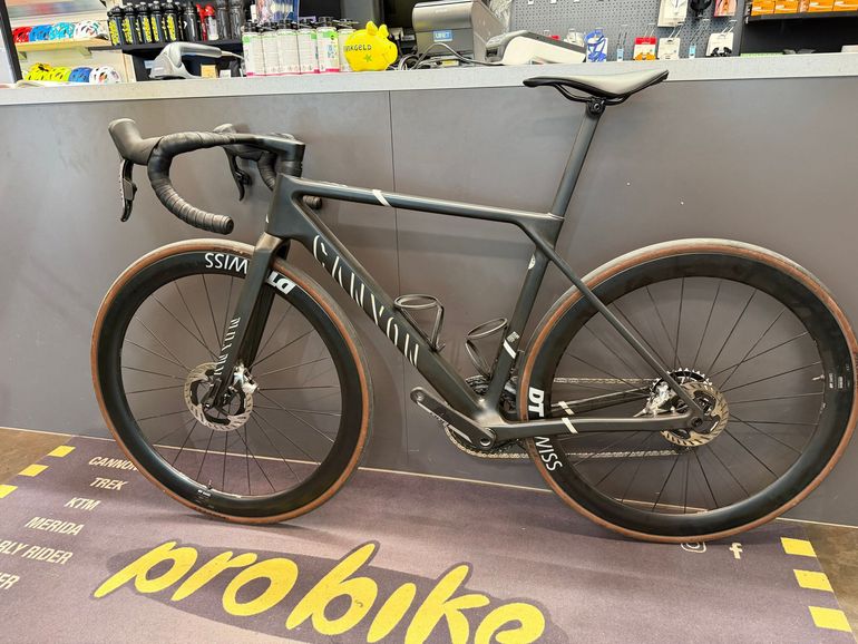 Použité Canyon Ultimate CFR AXS 2024 2024 Road & Gravel — obrázek 3 z 3