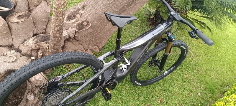Used BH Atomx Shimano Deore XT 2023 Mountainbike, Black — image 2 of 11