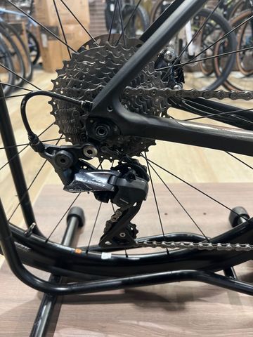 Tweedehands Giant Defy, Advanced Pro 2 2021 2021 Road & Gravel — afbeelding 6 van 9