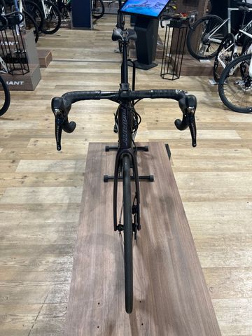 Tweedehands Giant Defy, Advanced Pro 2 2021 2021 Road & Gravel — afbeelding 3 van 9