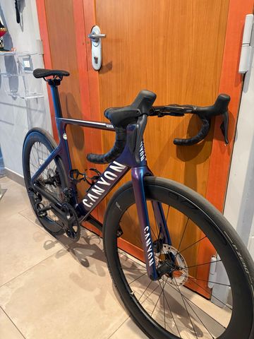 Used Canyon Aeroad CFR Di2 2025 2025 Road & Gravel, Purple — image 5 of 9